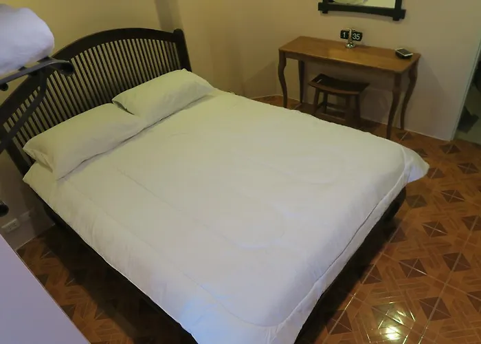 The Grand Palace 2*