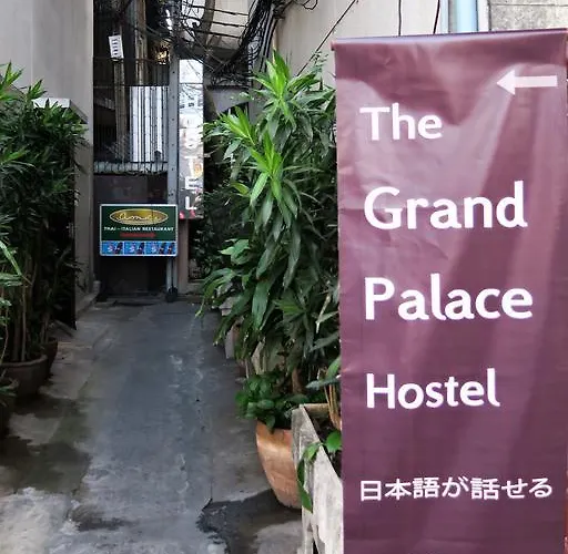 The Grand Palace 2*
